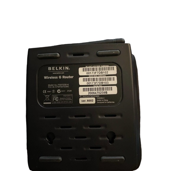 Belkin F5D7230-4 4-Port Wireless G Router 2.4GHz with Adapter 802.11g - Picture 3 of 4